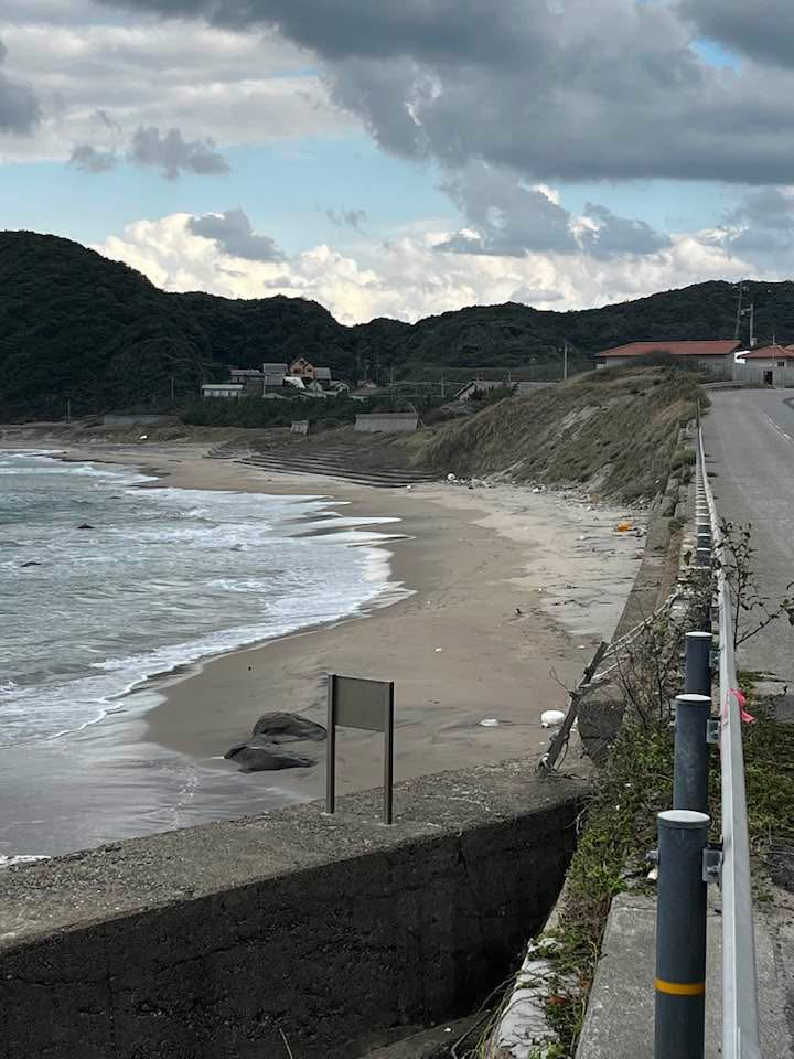 消えゆく砂浜